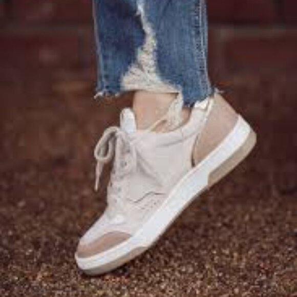 NIB Shu Shop Sneakers Women's Size 7.5 ROMI Mauve Natural Shoes Comfy Outdoor - Picture 3 of 3